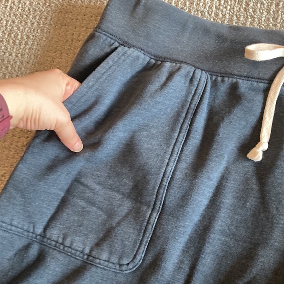 J. Crew Navy Blue Drawstring Sweat Shorts w/ Pockets - Sz XL - Picture 3 of 7